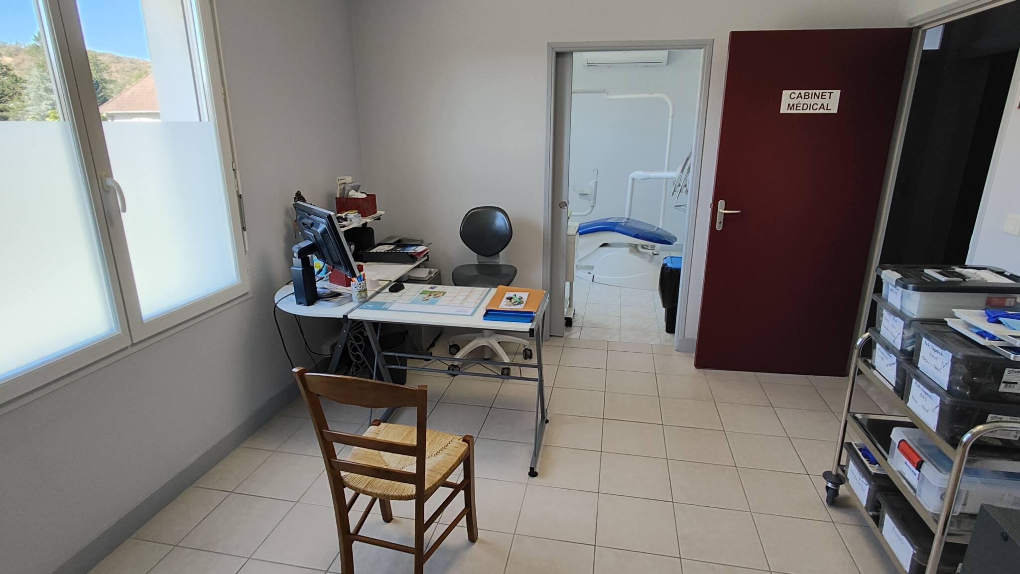 Vends cabinet en Dordogne – Le Lardin Saint Lazare